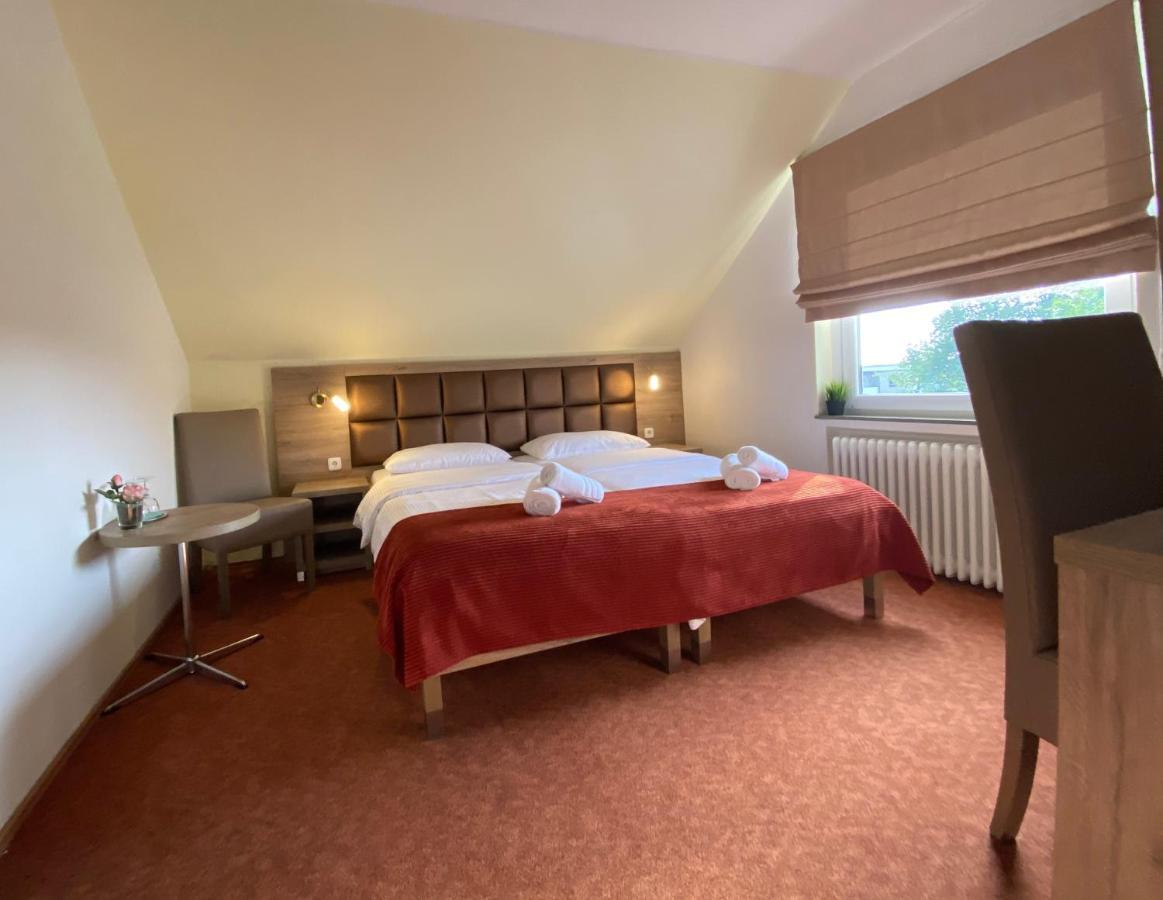 Strand Hotel Nordsee, Hotel Deichlaeufer Tossens Ngoại thất bức ảnh