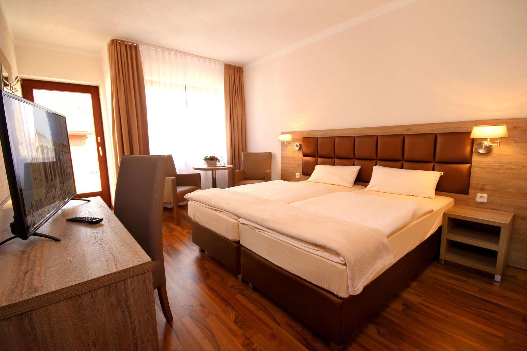Strand Hotel Nordsee, Hotel Deichlaeufer Tossens Ngoại thất bức ảnh